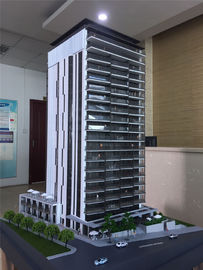 1/75 di modello architettonico della scala che fa i materiali, modello dell'edificio pubblico con luce bianca